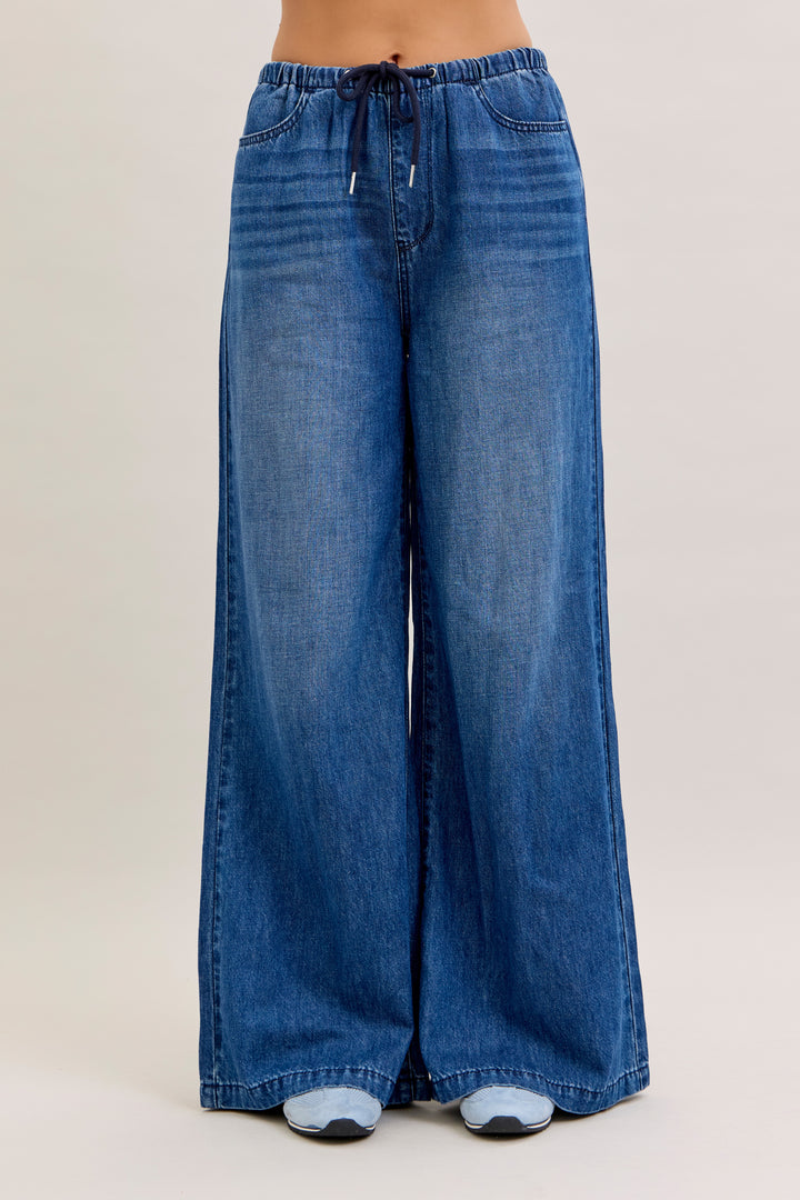 JUDY BLUE HW Featherweight Palazzo