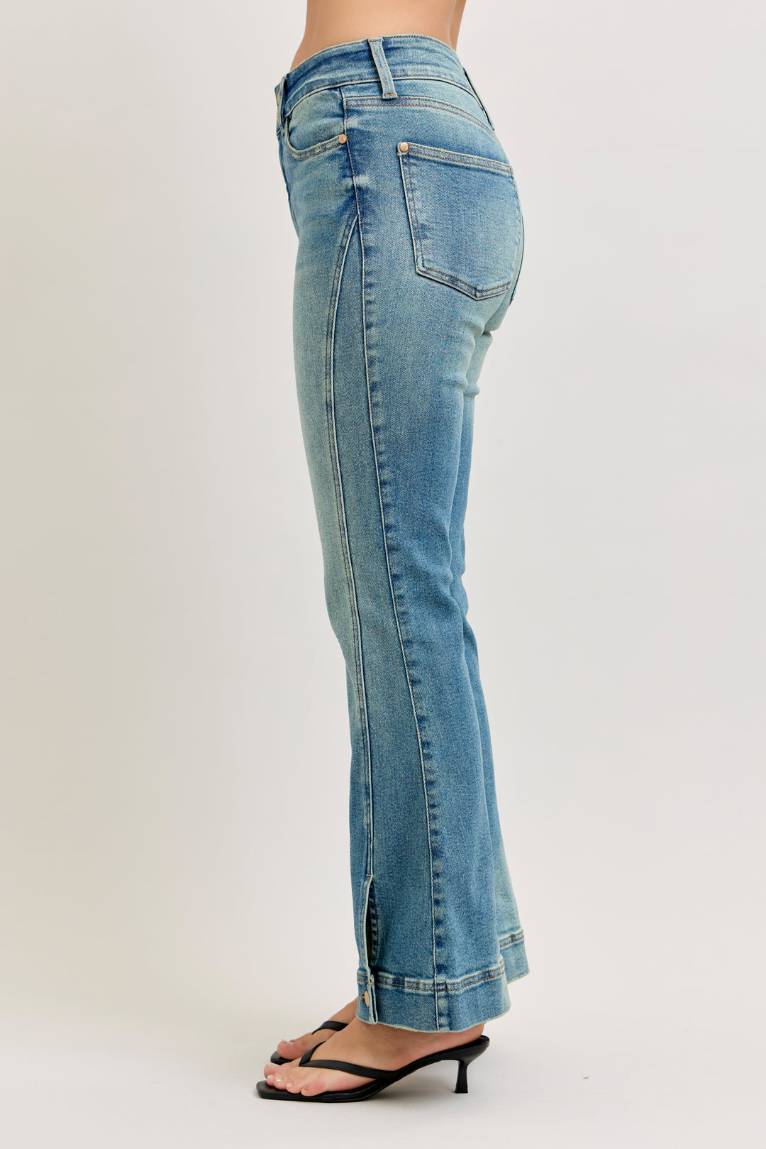 Judy Blue HW Vintage Wash Flare