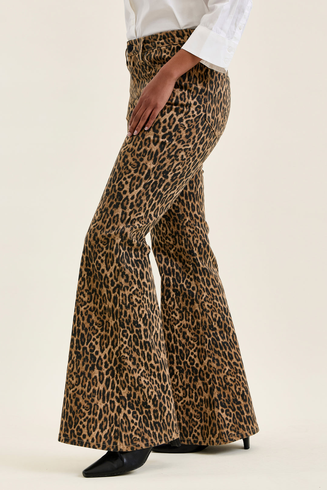 JUDY BLUE  MR JAQUELINE Flare P Leopard LUXE