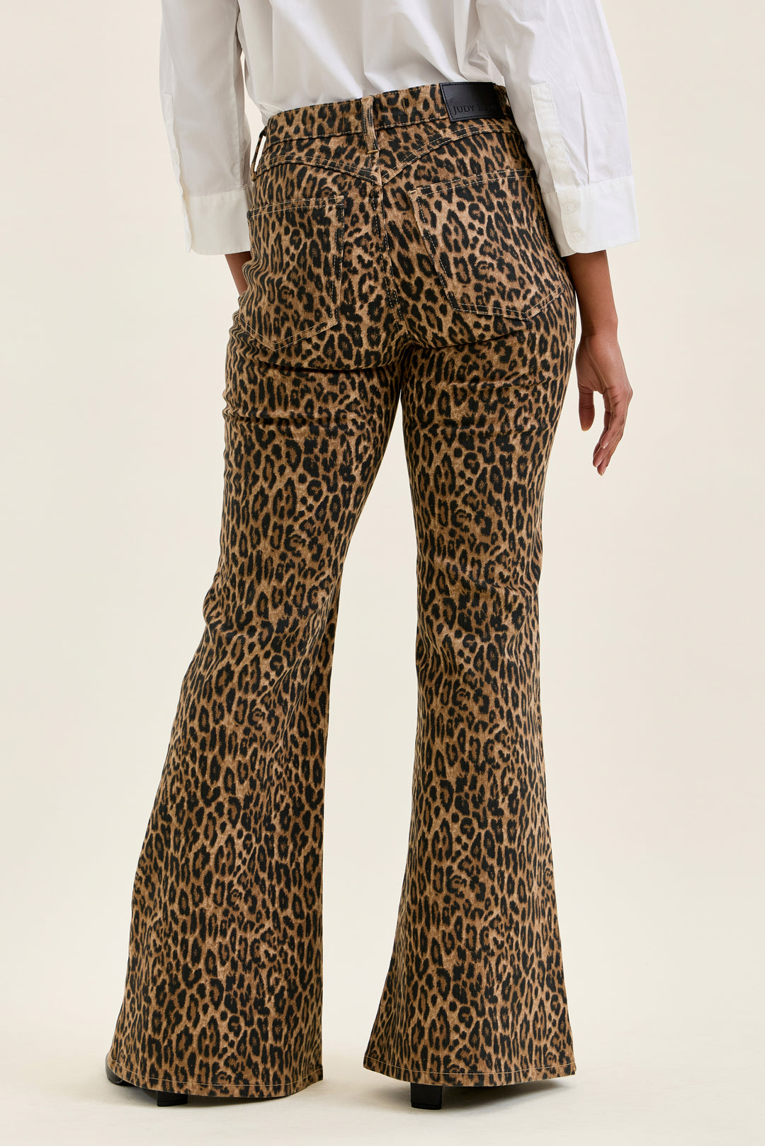 JUDY BLUE  MR JAQUELINE Flare P Leopard LUXE