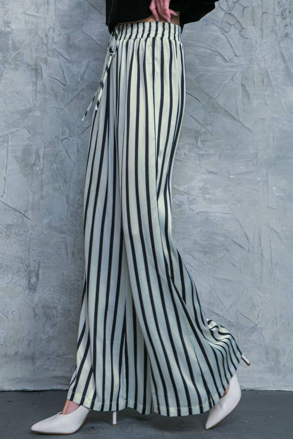 FLYING TOMATO - A printed satin pant - IP8081
