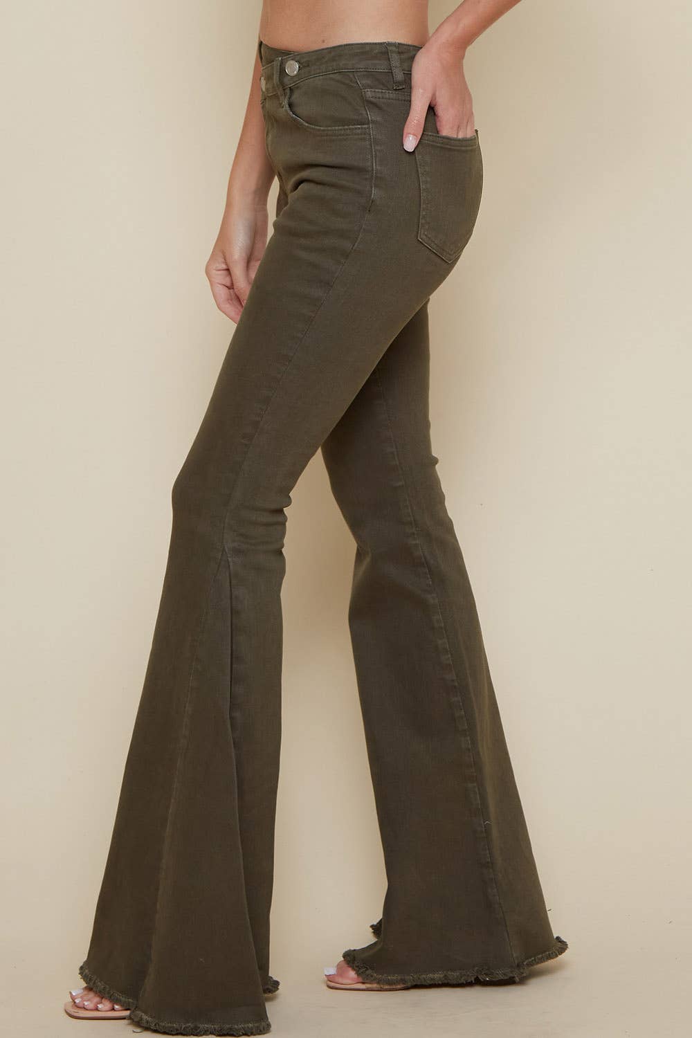 Saints &amp; Hearts - SIP6212A OLIVE CRISS CROSS UPSIZED BELL BOTTOM JEAN