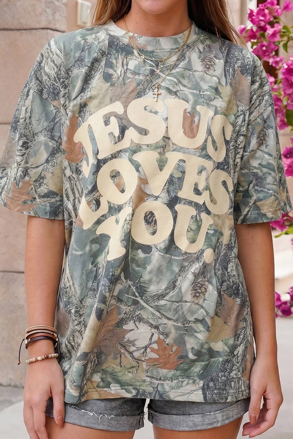 EVELA INC - Camo Woodland LOVE LIKE JESUS Casual Tee S-4X