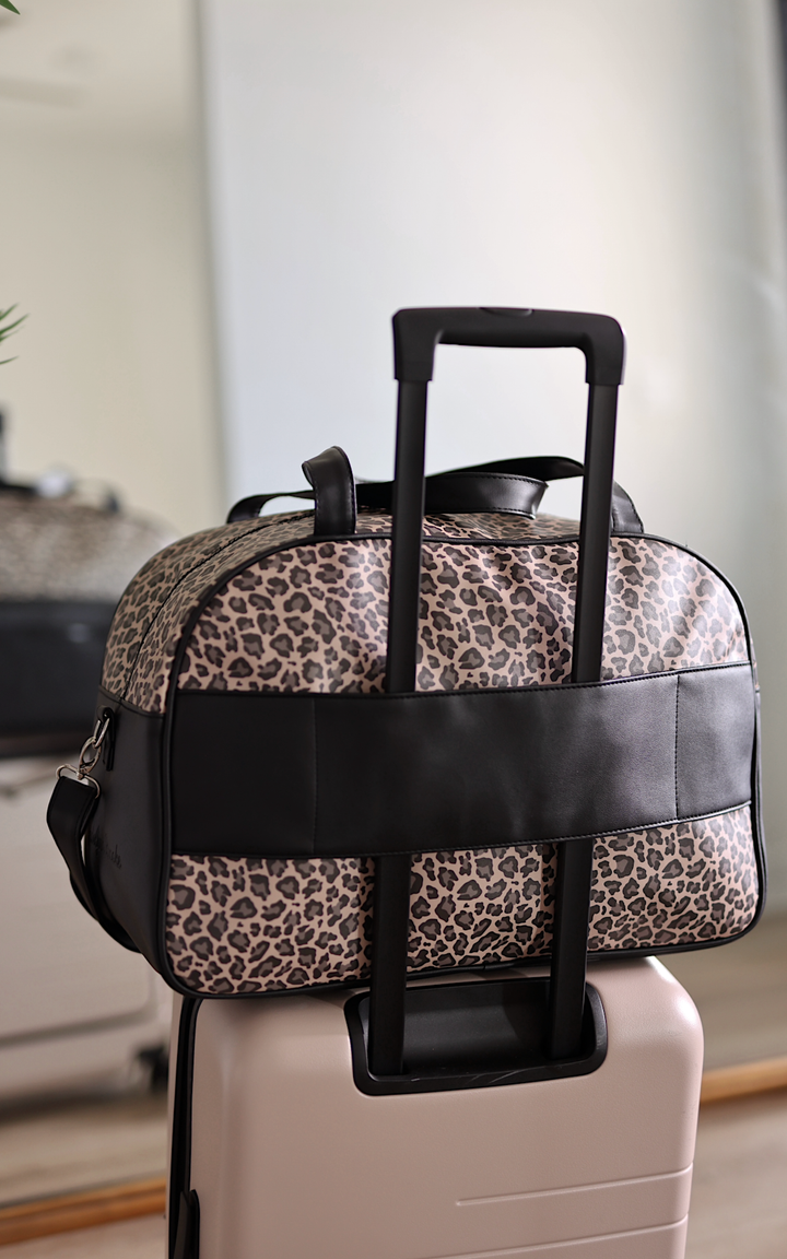 Jadelynn Brooke - Duffle Bag – Traditional Cheetah