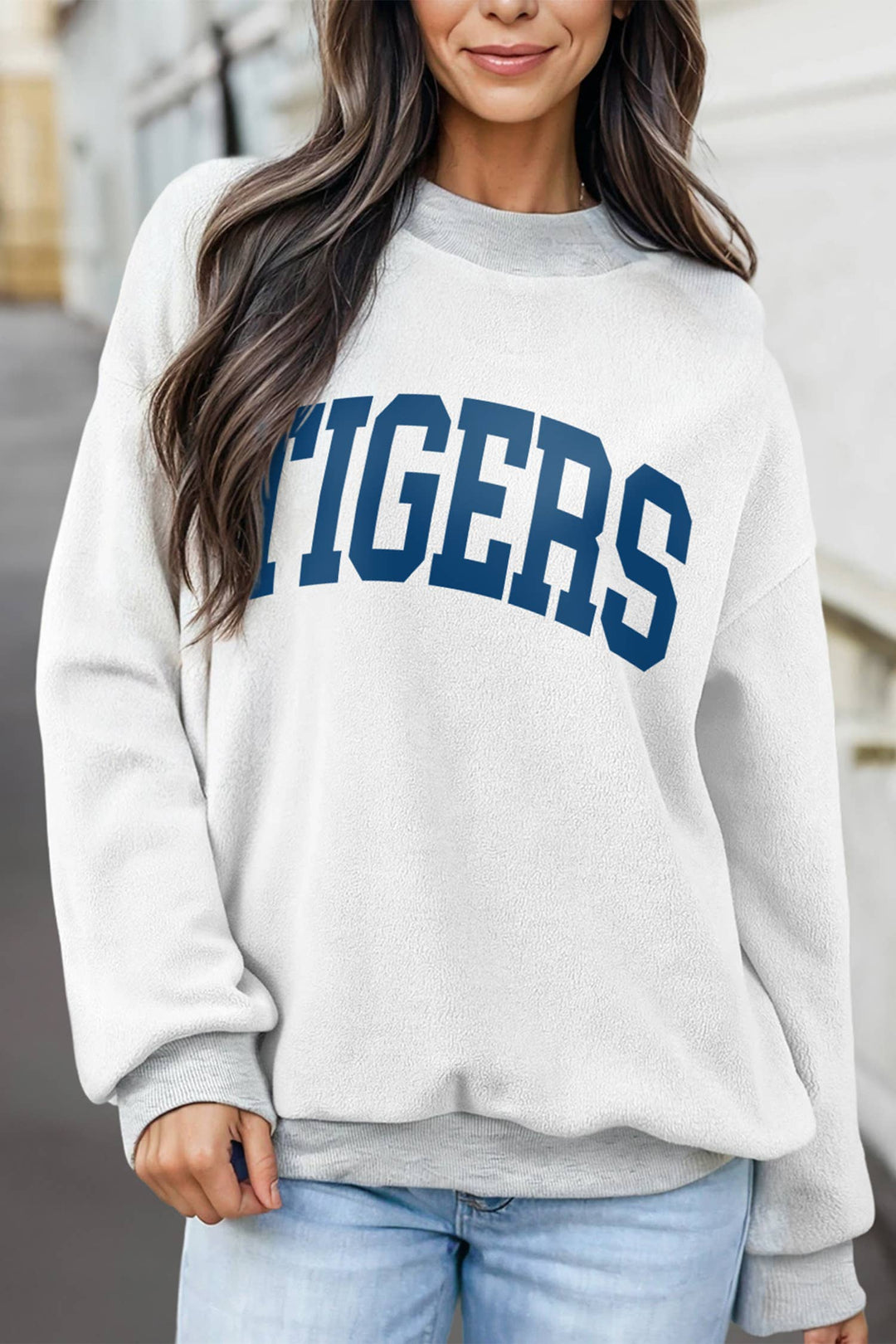 AU / TIGERS Printed Reversible Mock Neck Sweatshirt |