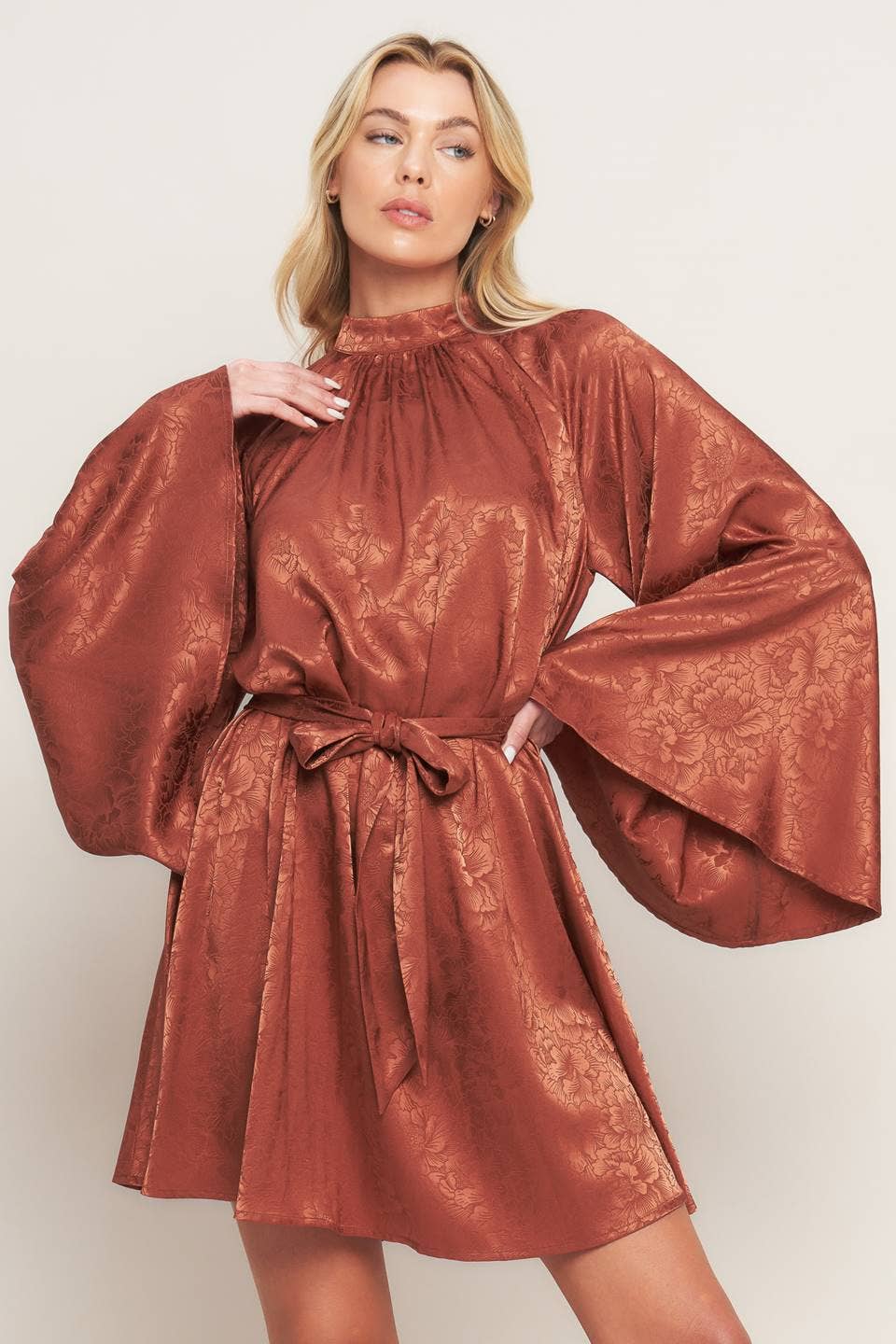 FLYING TOMATO - A woven jacquard satin mini dress - ID20594