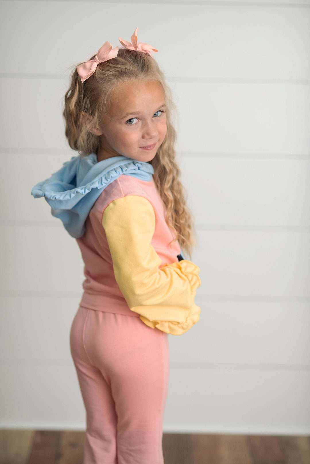 Kids Pastel Color Block Hooded Ruffle Pocket Fall Lounge Set