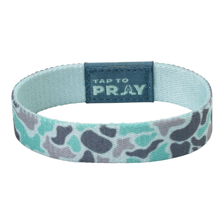 Versible - Tap To Pray® Wristband – River Rock Camo - Mint