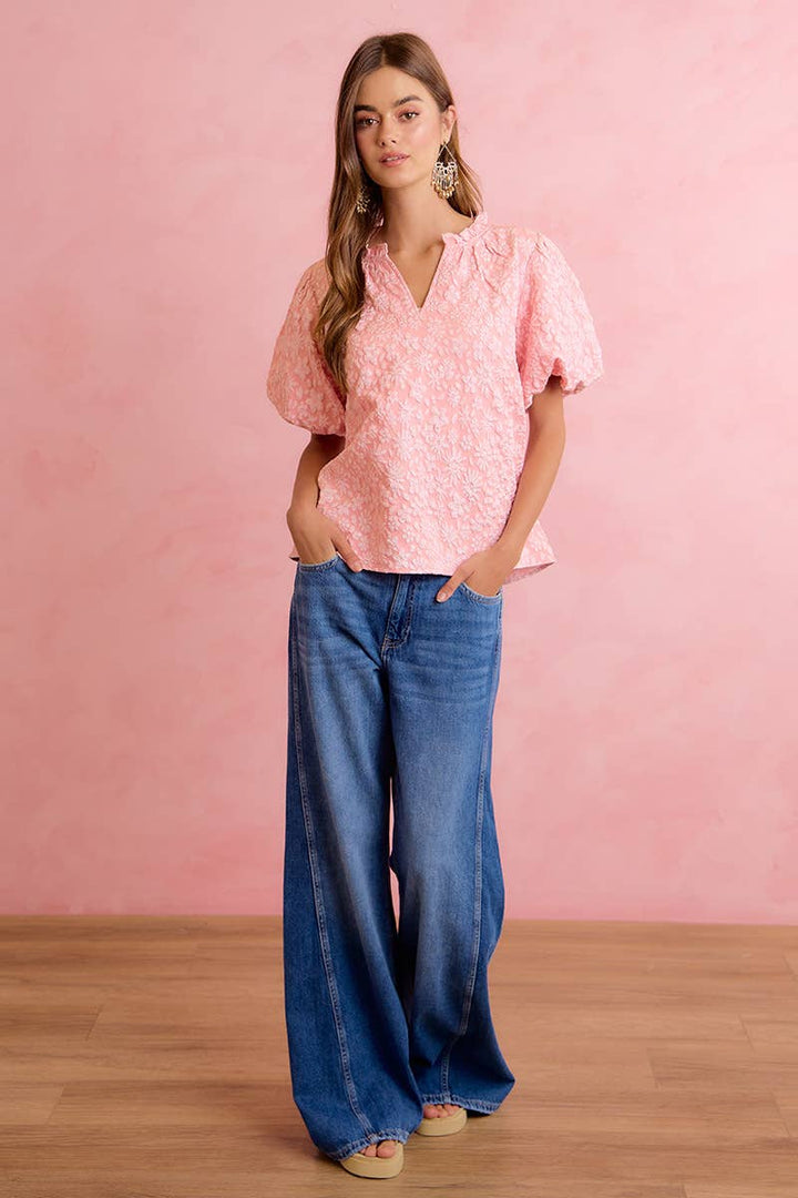 BiBi - FLORAL PATTERN TEXTURE SLEEVES RUFFLED V-NECK TOP