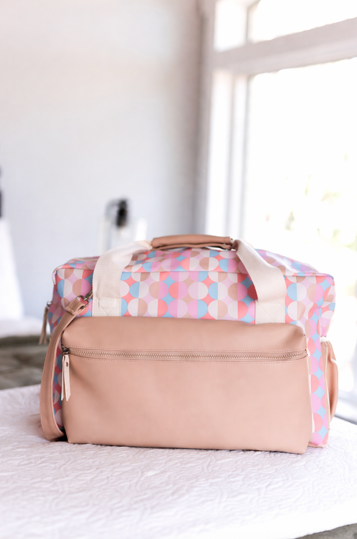 Jadelynn Brooke - Duffle Bag – Nashville – Pink/Tan