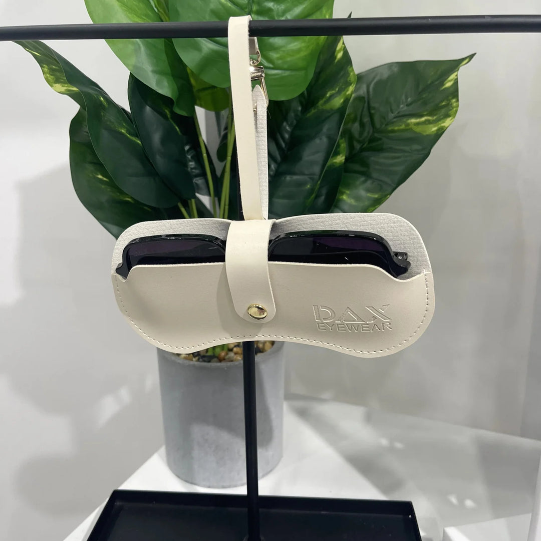 EYEWEAR CLUTCH