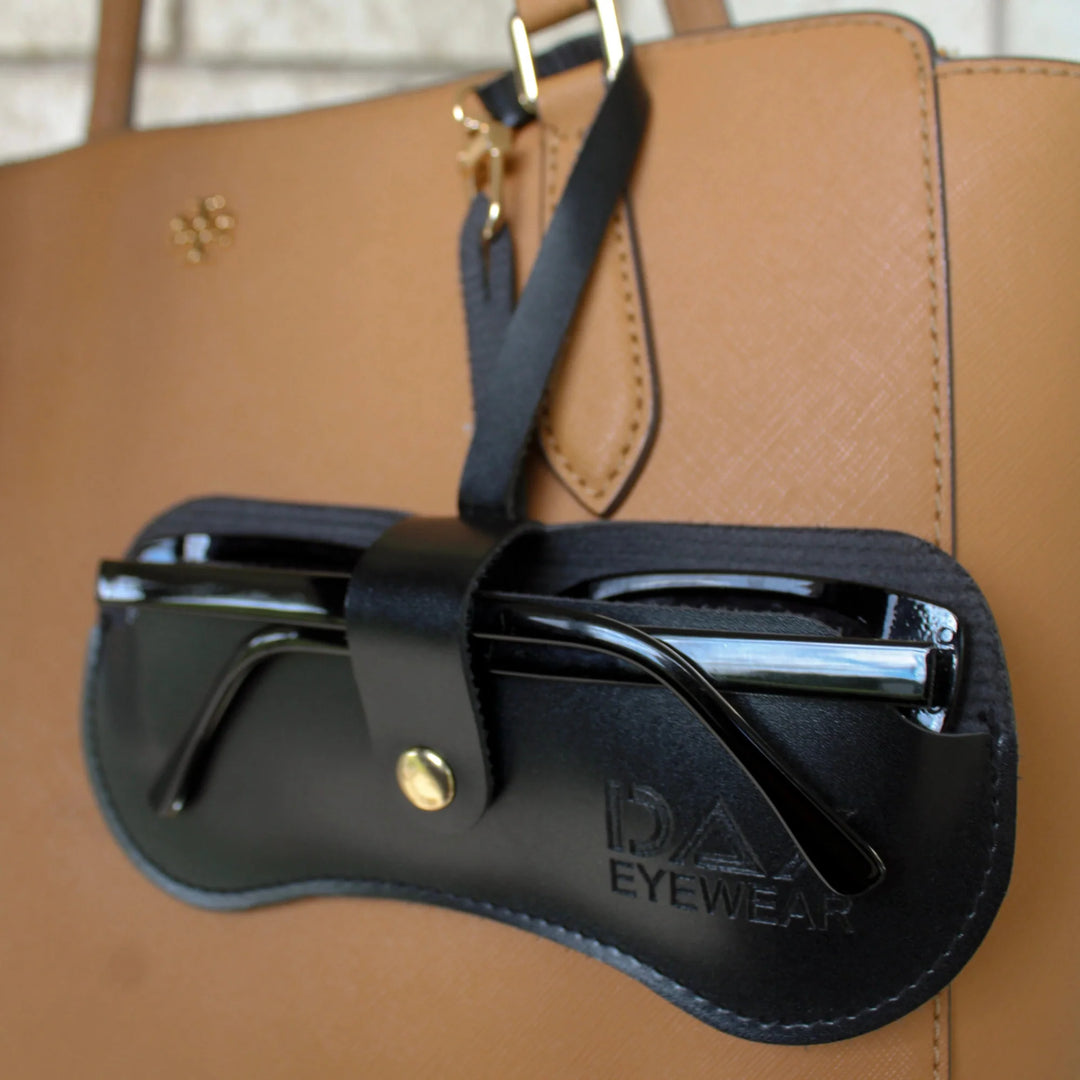 EYEWEAR CLUTCH