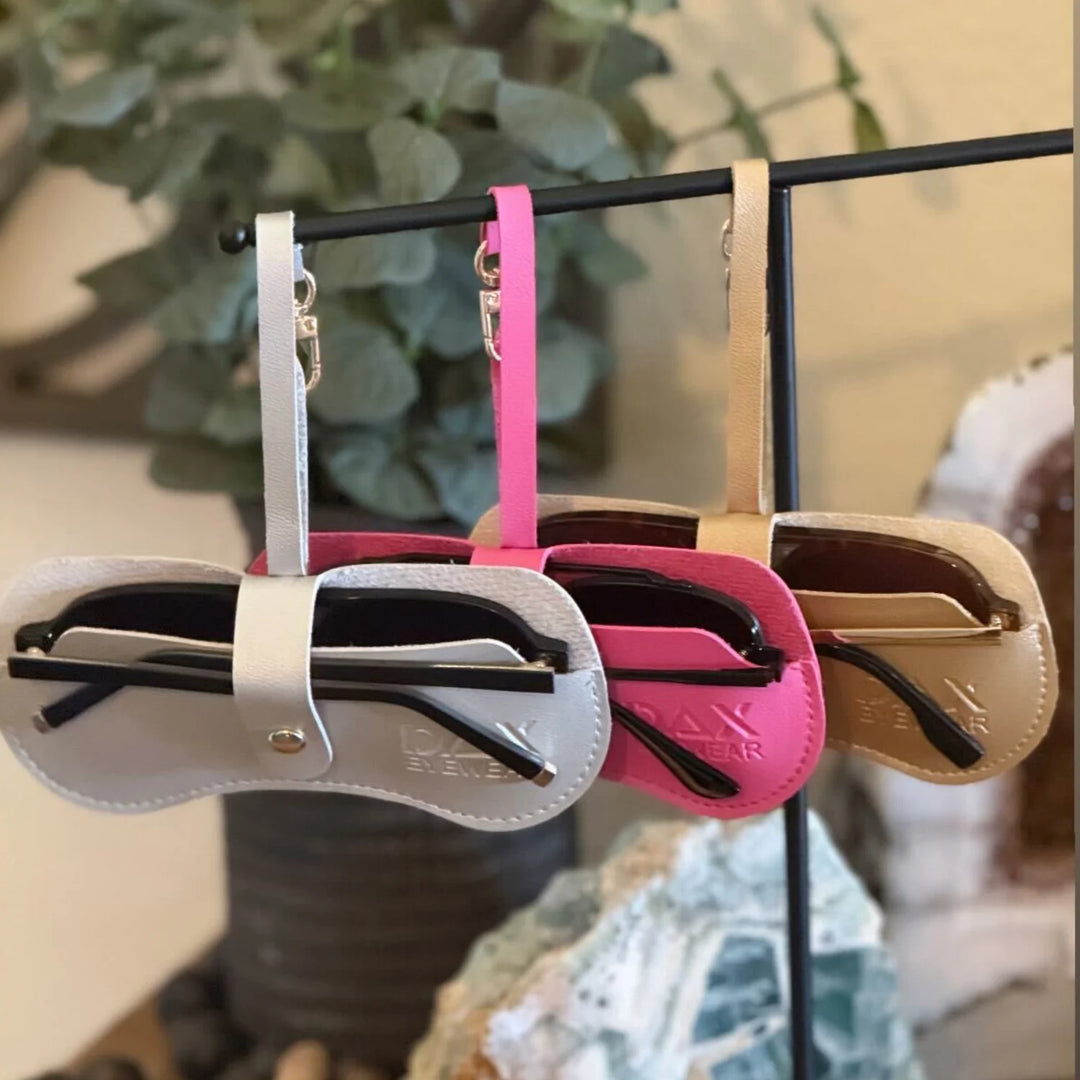 EYEWEAR CLUTCH