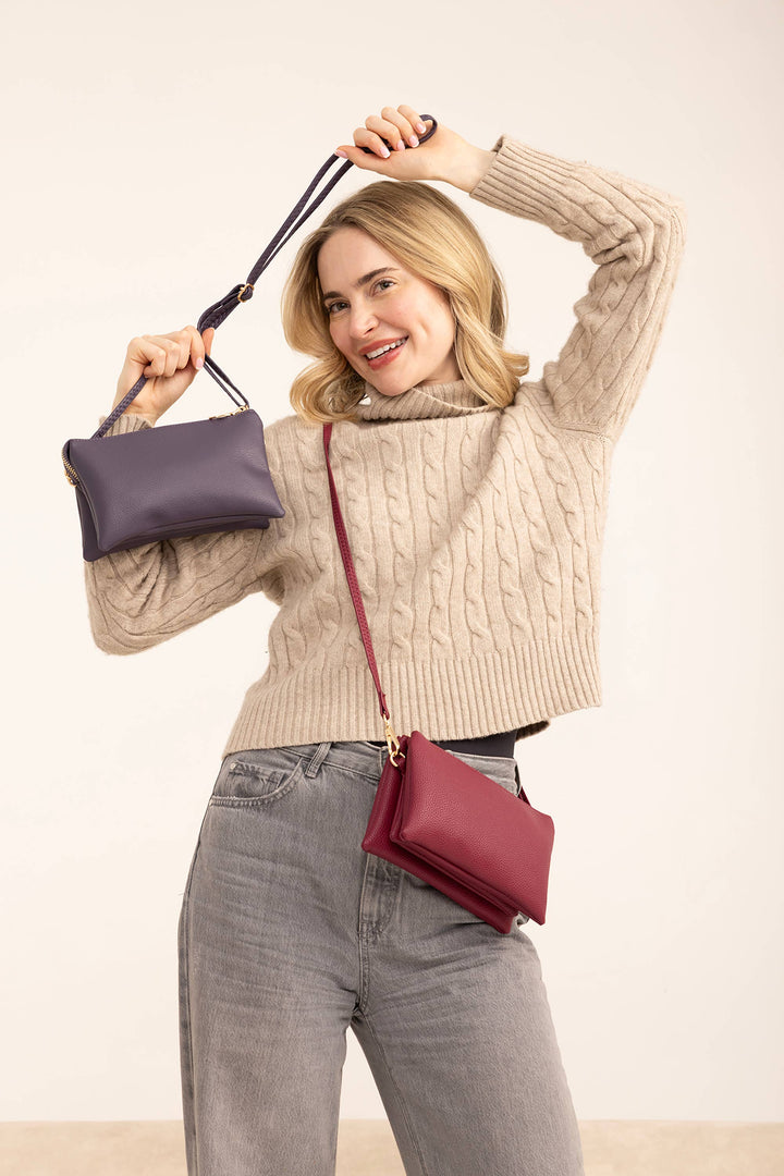 Jen &amp; Co. - Riley Monogrammable 3 Compartment Crossbody/Wristlet | M013