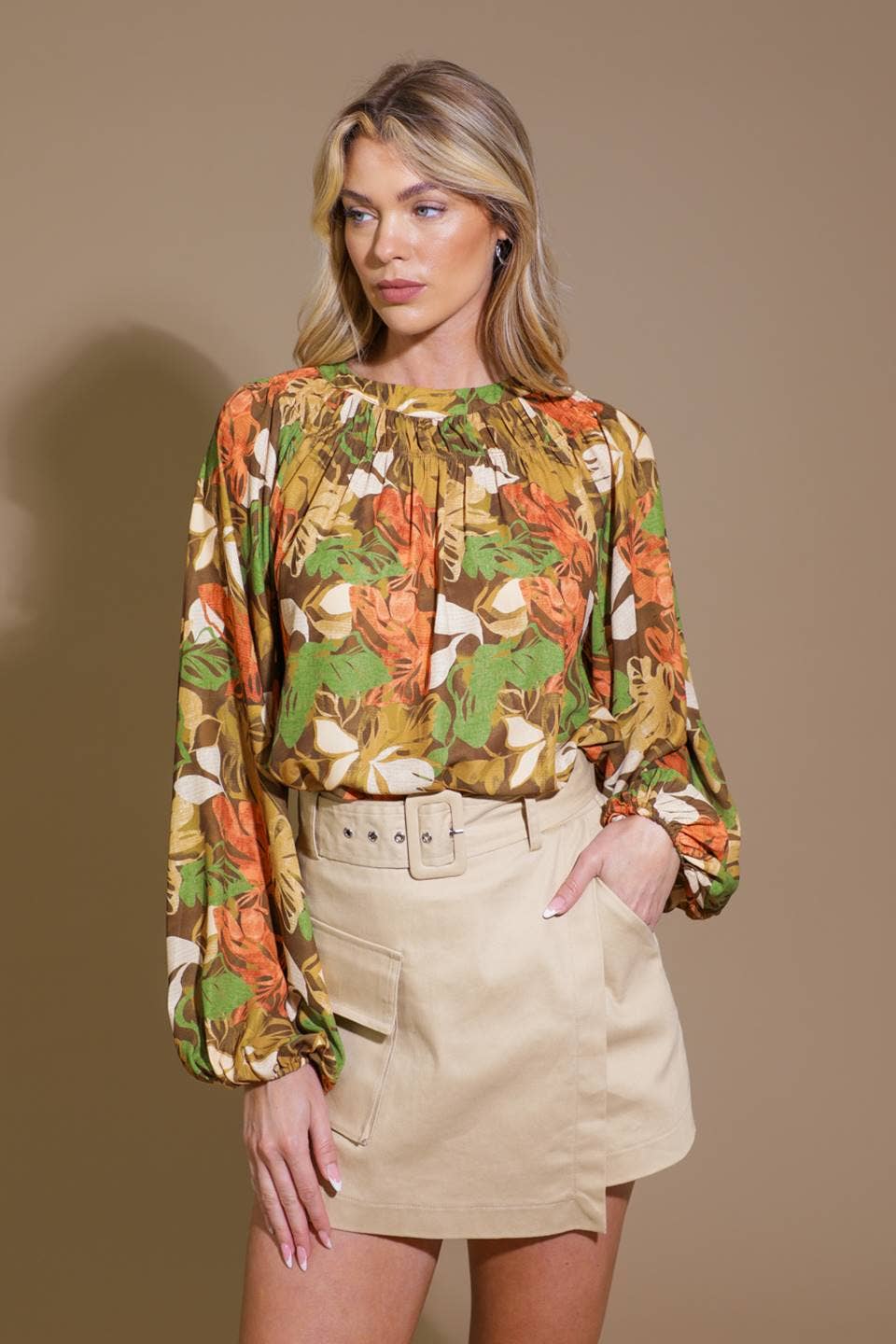 FLYING TOMATO - A printed woven top - IT13308