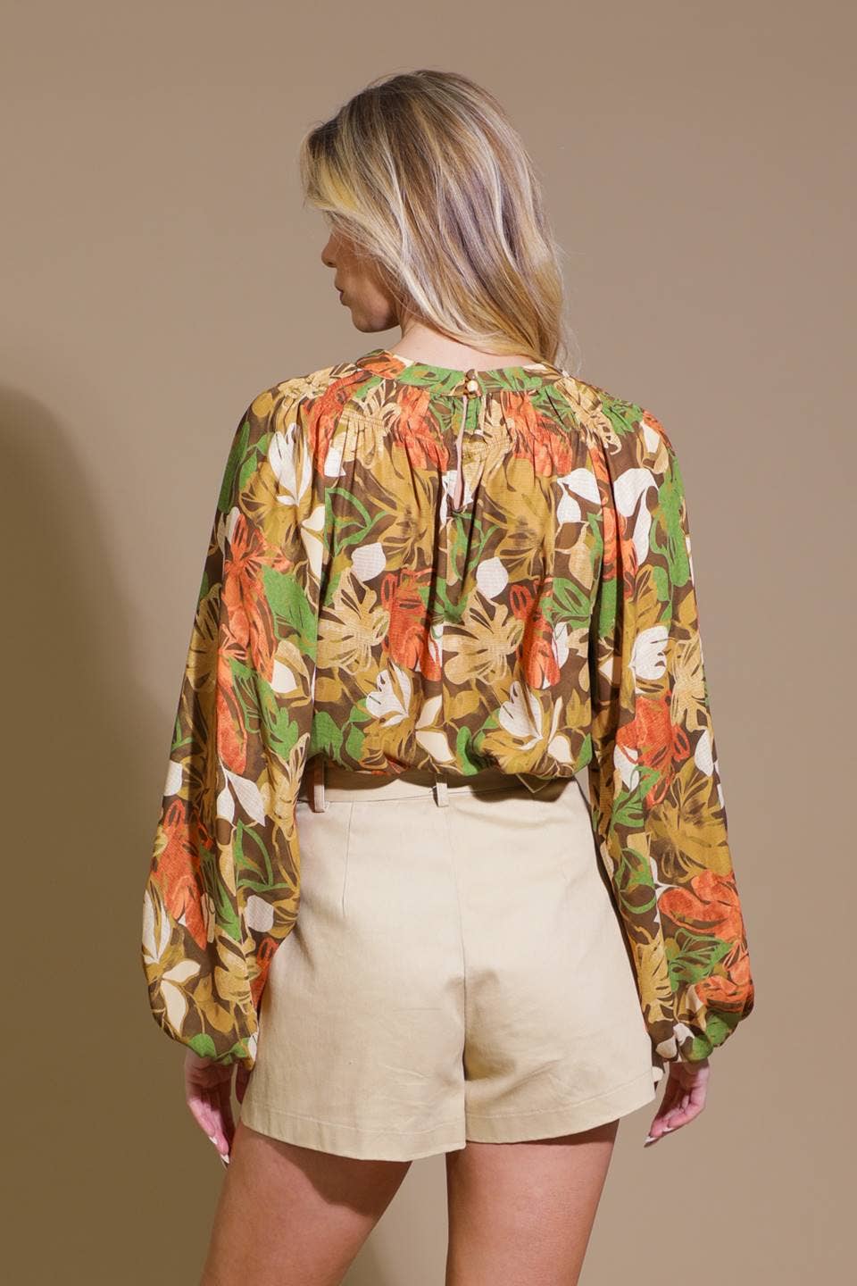 FLYING TOMATO - A printed woven top - IT13308