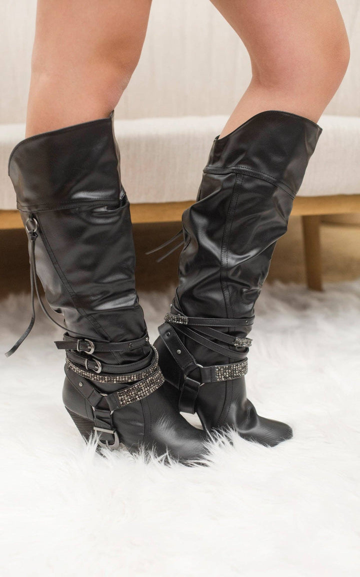 Naughty Monkey - Stacey Boots in Black