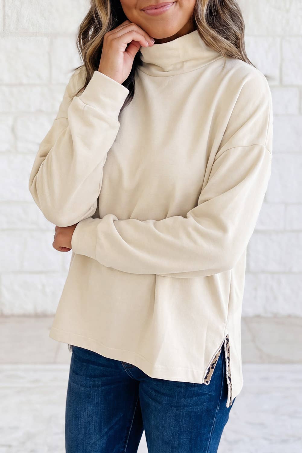1 the Woman - Mock Neck Side Slit Leopard Lining Oversized Sweatshirt